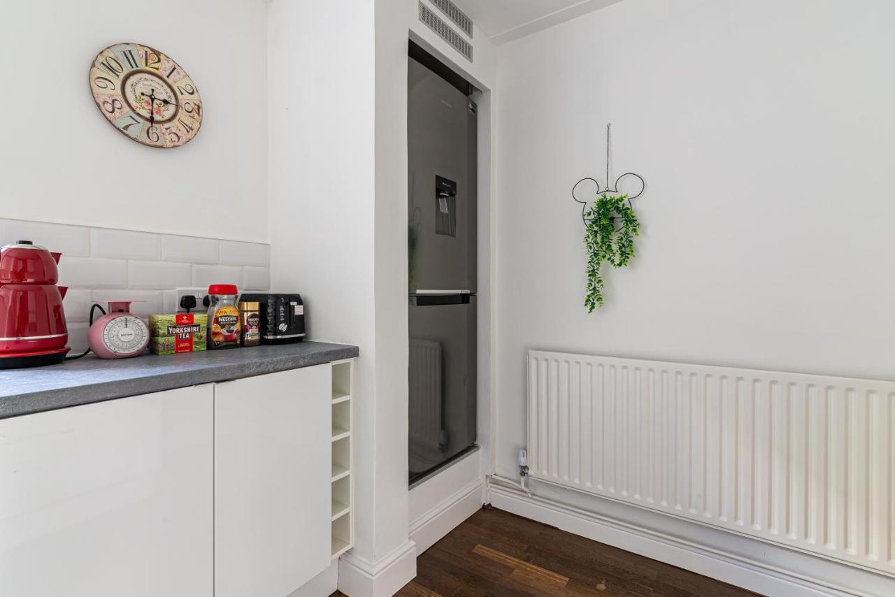 Specious Bright Flat With Garden In Central Appartement